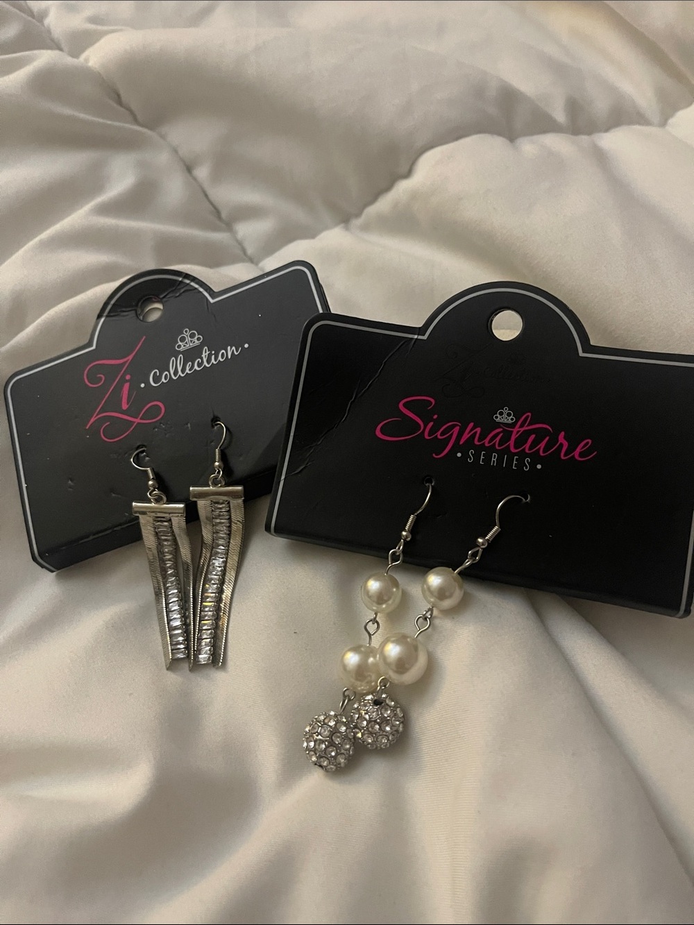 paparazzi Silver-Tone Textured Bar & Pearl Drop Earring Duo WILL SELL sep.
